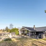 2 Bedroom Gorgeous In Vaeggerlose 度假居 Bøtø By