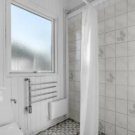 2 Bedroom Gorgeous In Vaeggerlose